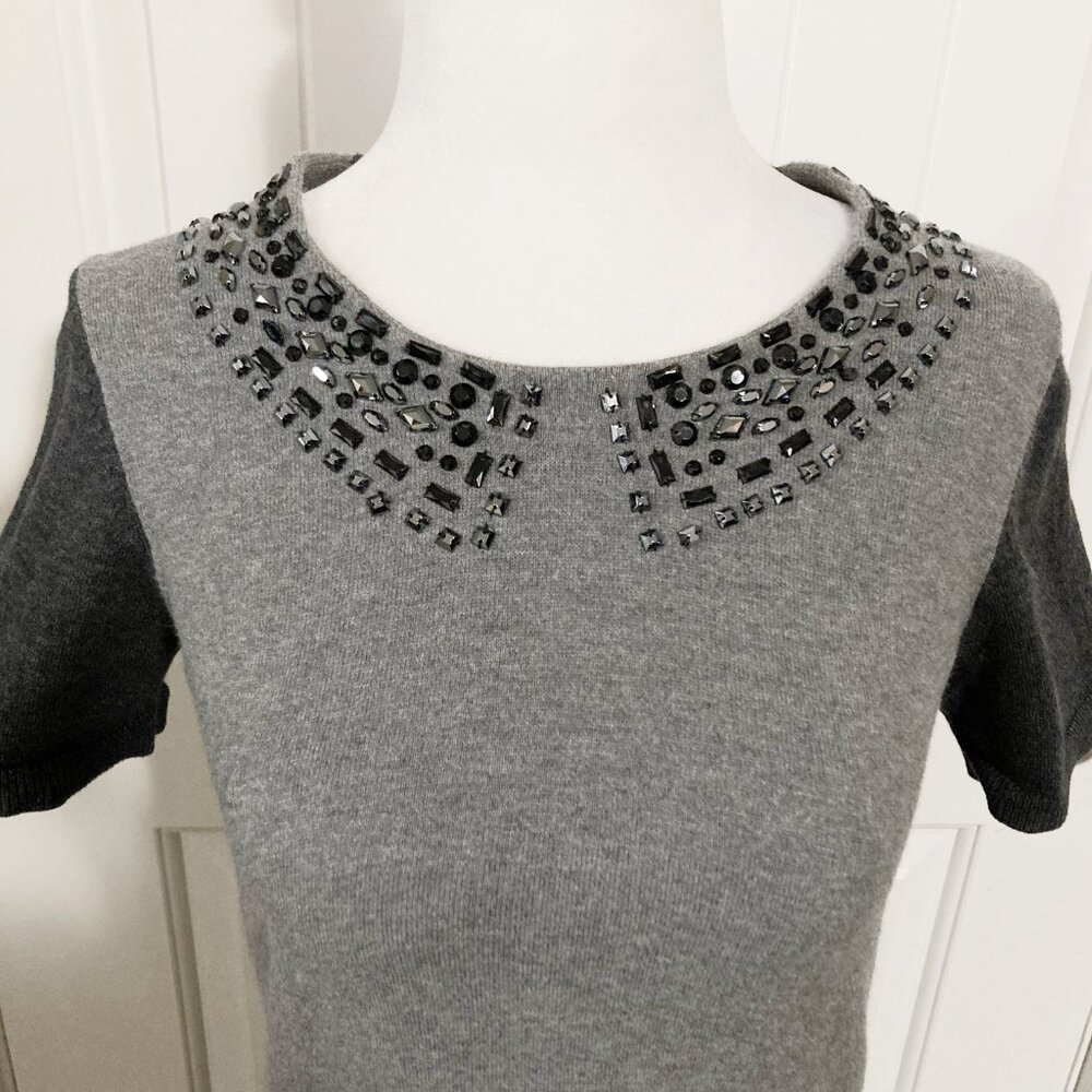 REITMANS Grey short sleeve knit top w/ gem embellishments ~ SMALL MEDIUM sweater - Picture 3 of 13